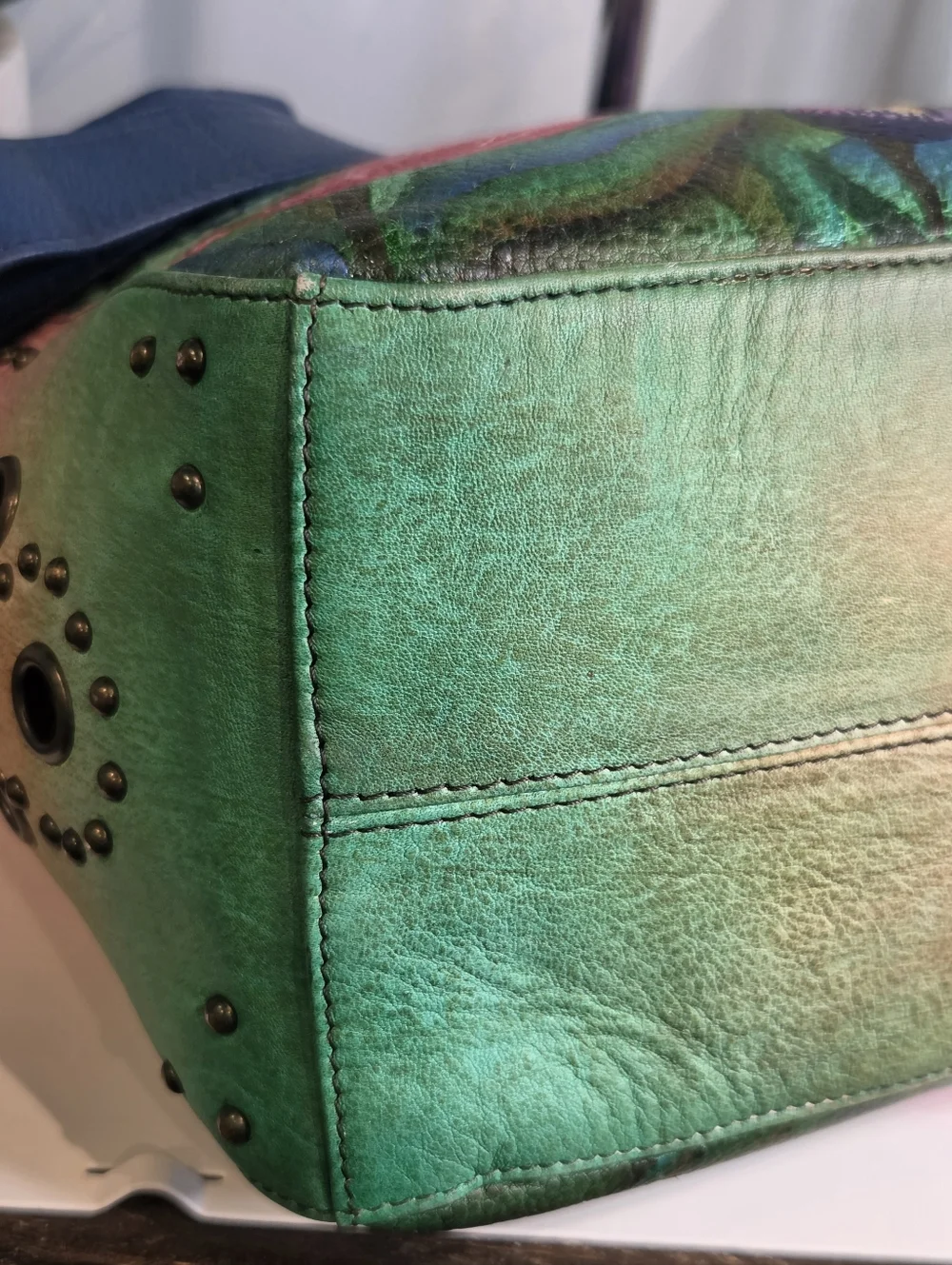 Anuschka Floral Hand Painted Leather Shoulder Bag - Picture 9 of 16